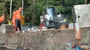Milling machine for stump milling
