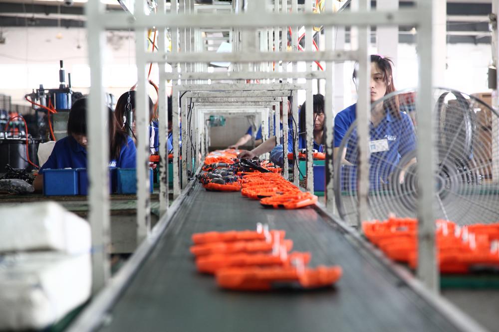 Assembling Line of Ningbo Brace Power Tools Factory (2)