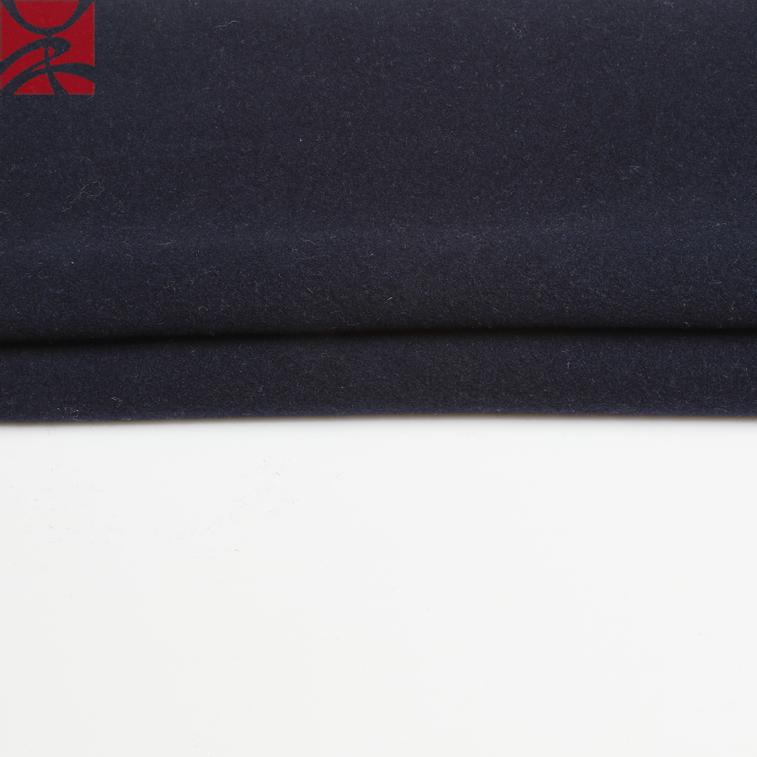 Hot Sale Accome Custom Cut Samt Plain 95% Garn gefärbte Wollmischung für Winterpullover1