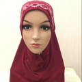 حجاب ساده جدید با تزیین گلدوزی حجاب شیک شال مسلمان زنانه1
