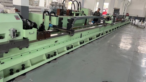 Một máy skiving & con lăn mới được đưa vào sử dụng