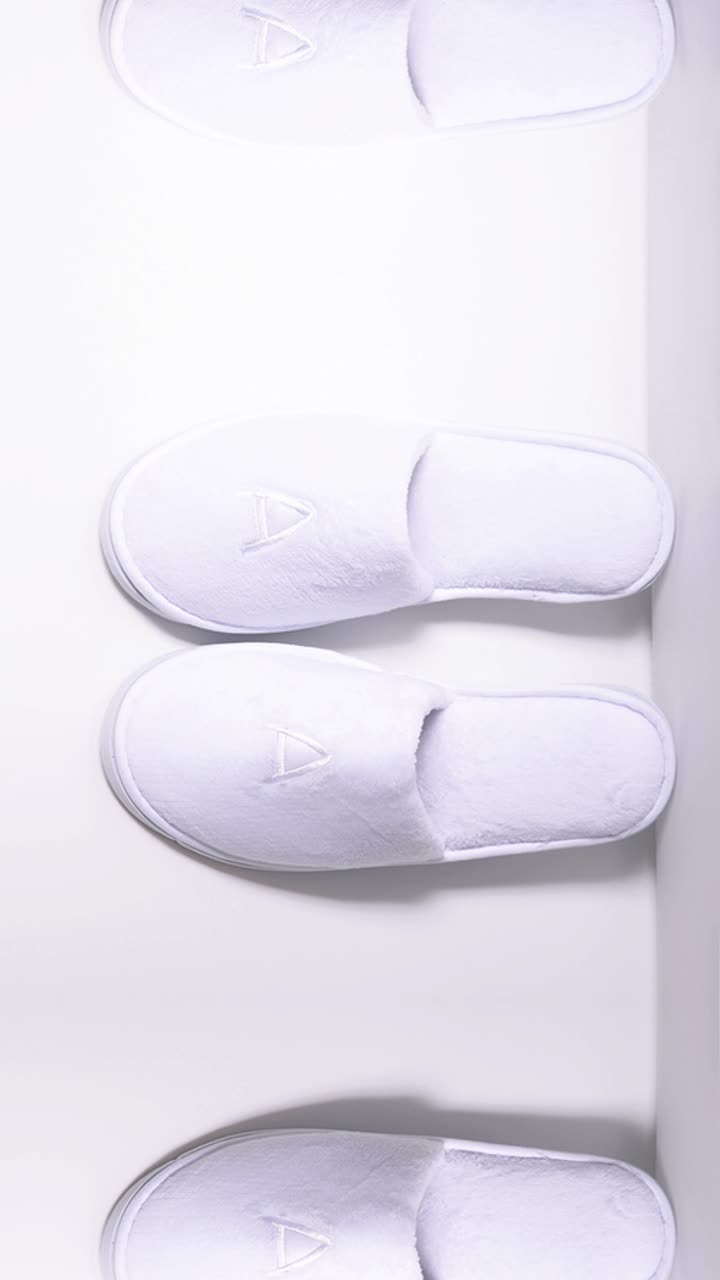 slipers 5