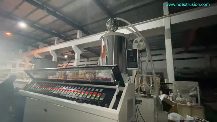 50-160mm PE 3 layers tube making machine.