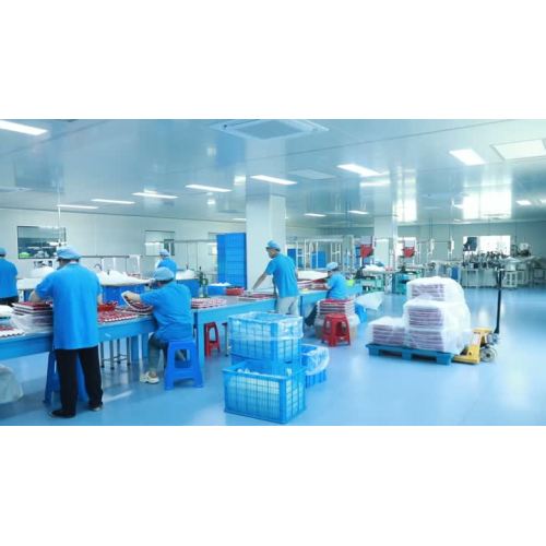 Assembly of airless bottle products