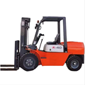 4 Ton Diesel Forklift with Seat Operator for Warehouses and Plywood Containers1