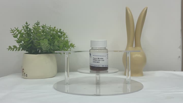 مكون مرطب للشعر الحريري المتحلل