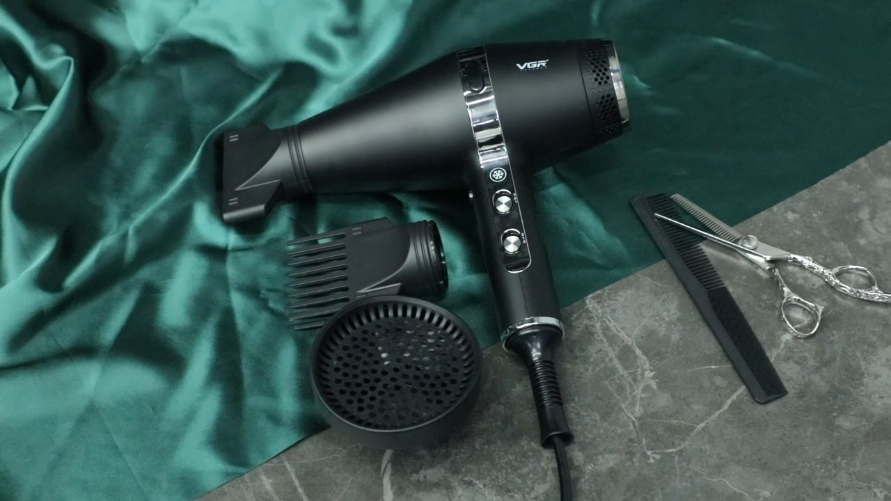 VGR V-451 1800-2000W High Speed Hair Dryer With Cool Shot Function Professional Salon have 3 Heat or 2 Speed Settings1