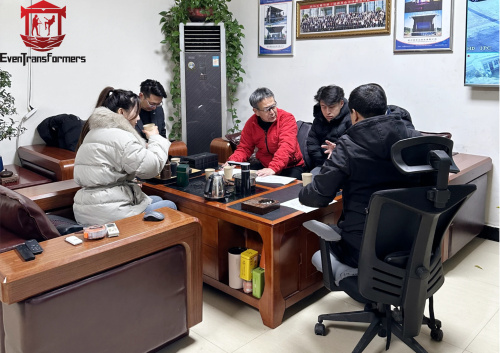 Japan -Kunden besuchen die Fabrik von EventRansformers für mobile Phasen