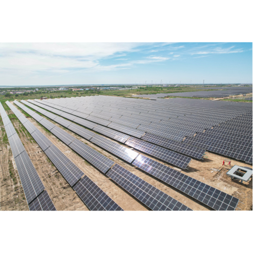 Quatro áreas do maior projeto fotovoltaico de energia em Shengli Campo Oil têm condições de fonte de alimentação