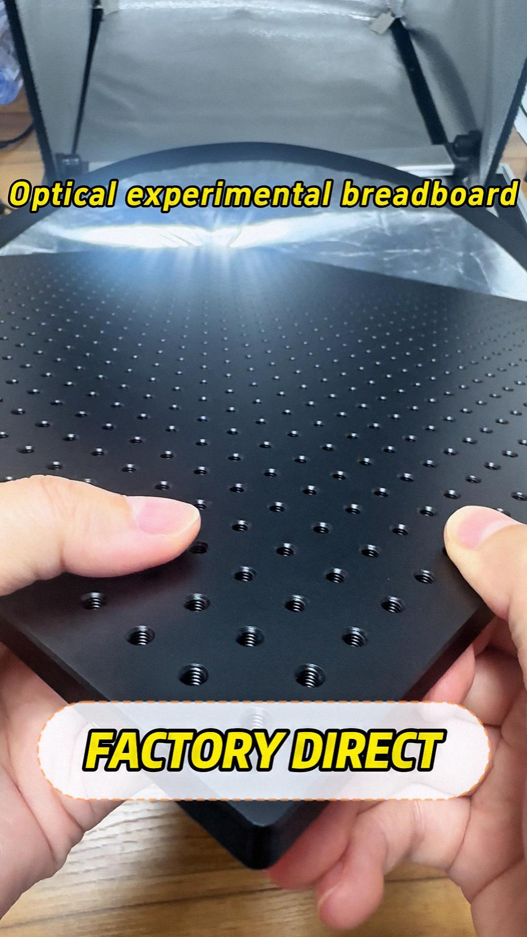 Οπτικό πειραματικό breadboard