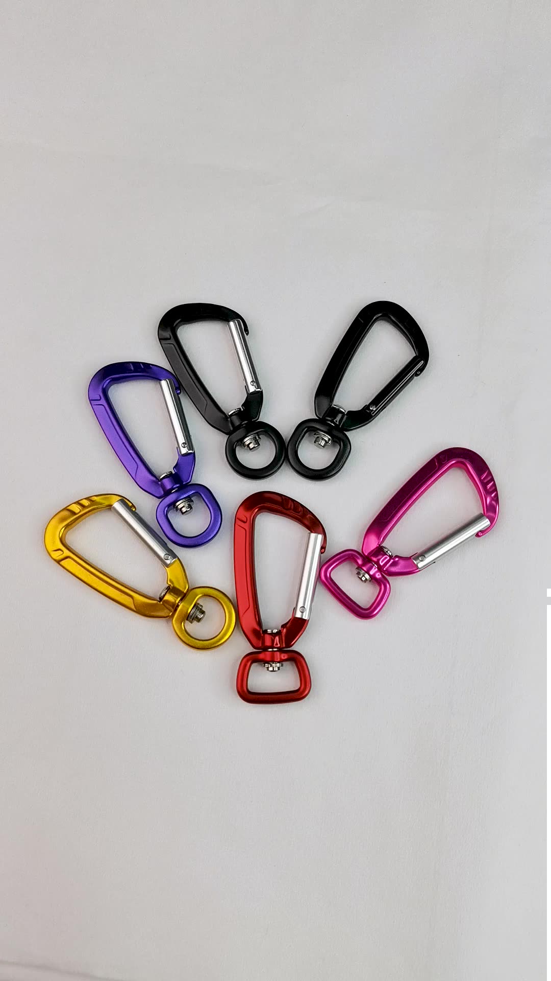 Custom Logo High Quality 5KN Aluminum Alloy Swivel Carabiner Snap Hook For Dog Leash/Outdoor Camping1