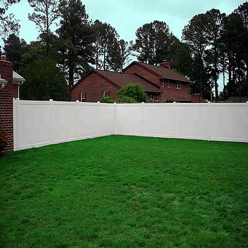 backyard PVC semi-privacy fence1