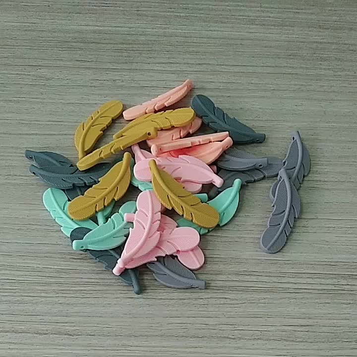 feather pendant.mp4