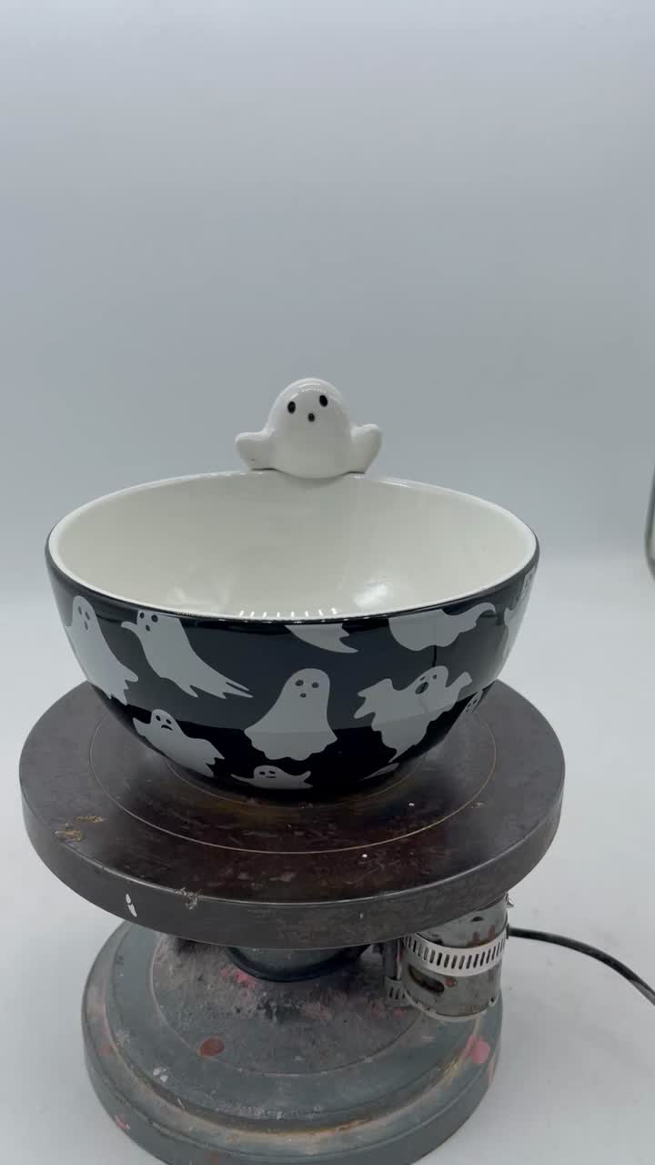 Imagen de exhibición del Ghost Bowl