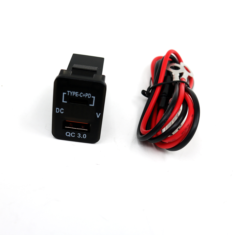 Quick Charge Car Charger TYPE-C PD USB Interface Socket Use For Mitsubishi Outlander1