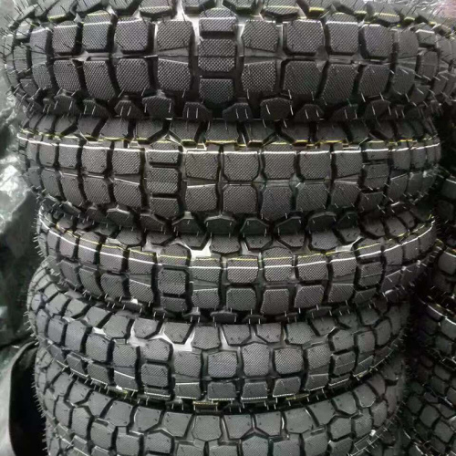 Los neumáticos para la motocicleta mejoran la estabilidad y la seguridad del equipo