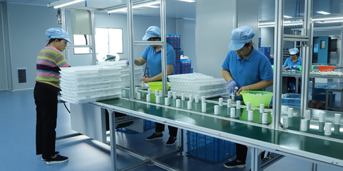 Airless bottle production line operation