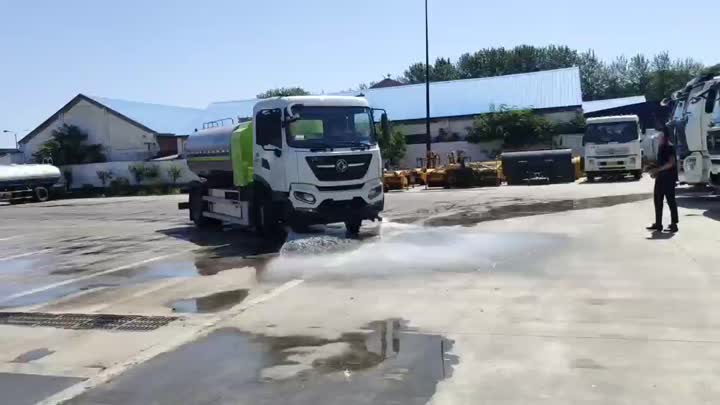 camion dei carri armati di sprinkler3