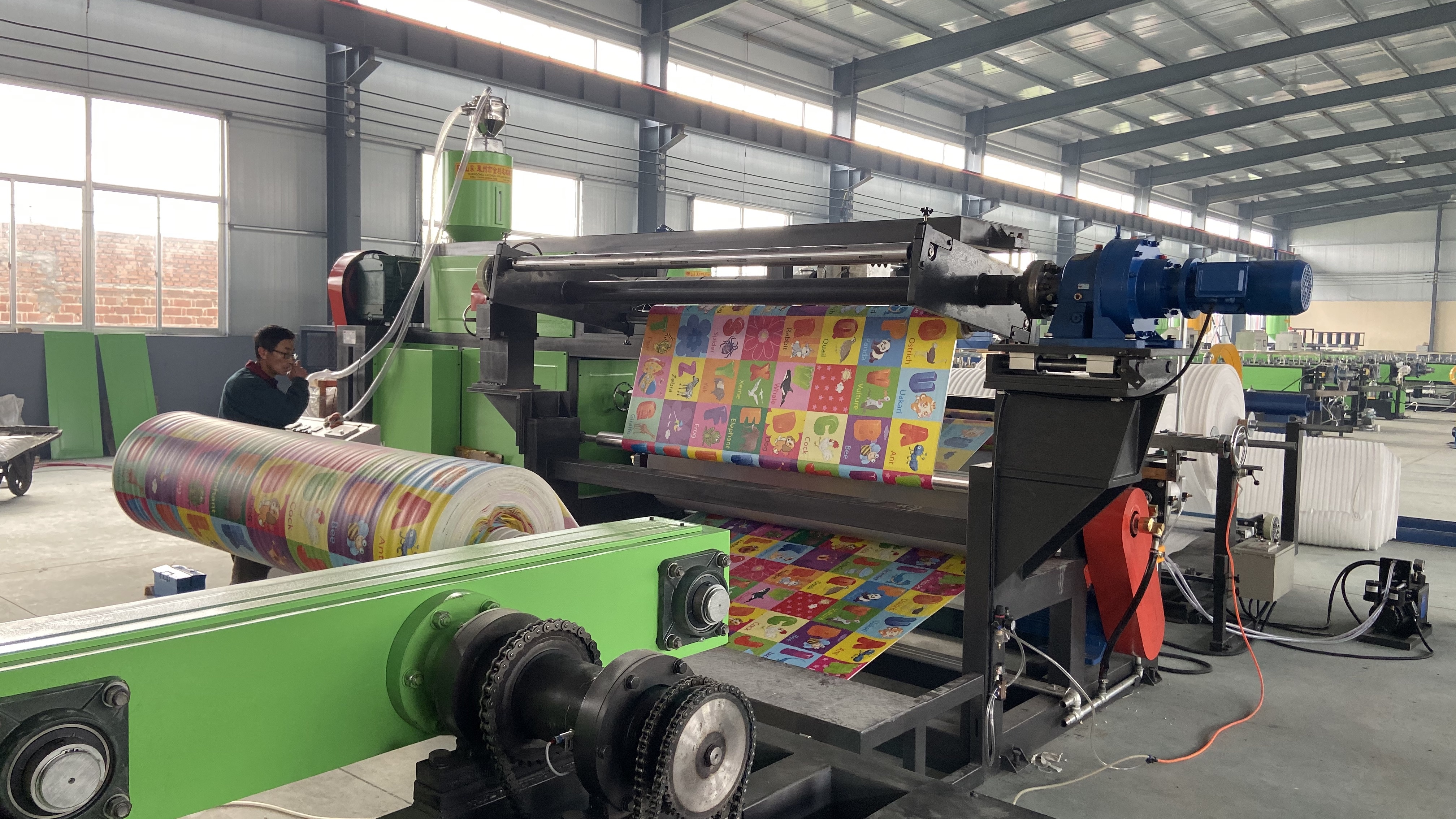 Epe Baby Play Mat Laminating Mashine ya Kuongeza