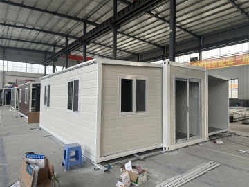 Expandable Container House