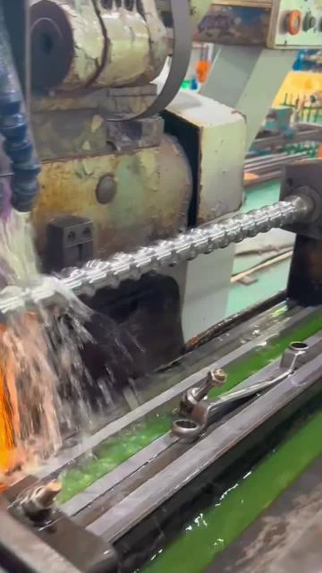 production screw and barrel for haitian injection machine