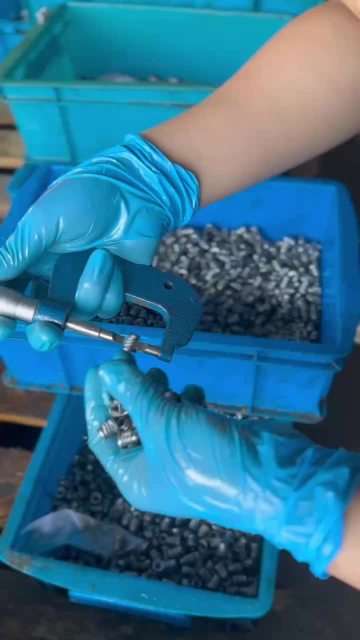 Square Nuts And Bolts
