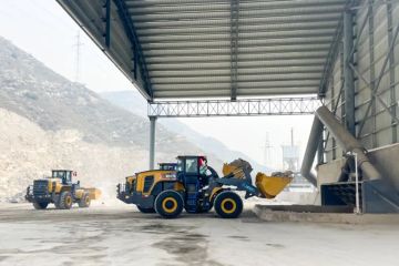 Umpan Balik Pengguna XCMG- bertepuk tangan