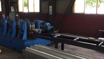 Guardrail production line (32)
