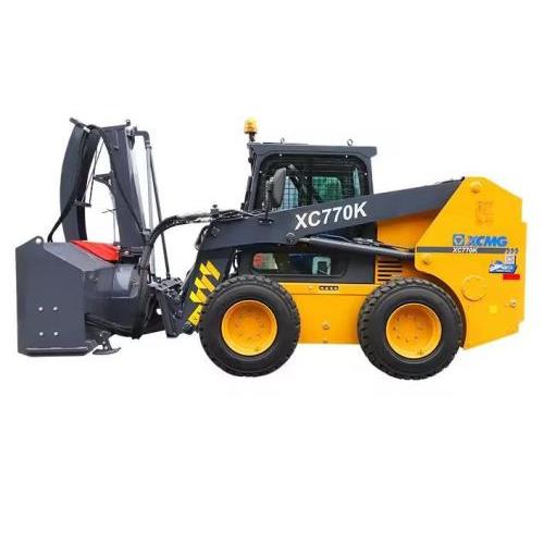 Ha hecho su debut el cargador compacto XC770K con dispositivo quitanieves, que permite una retirada eficiente de la nieve en invierno.