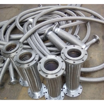 Can metal hoses be used for hot water?