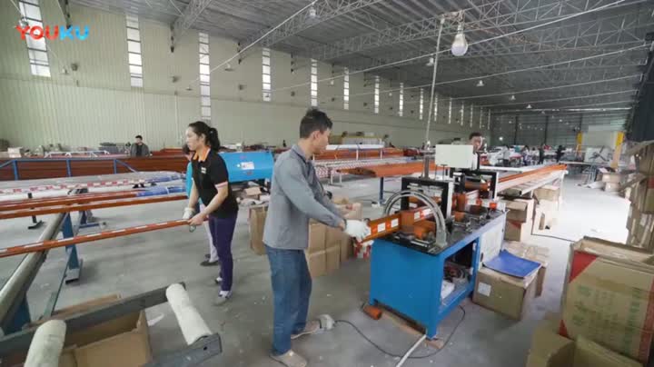 Machine à plastifier à entraînement complet à rangée inférieure