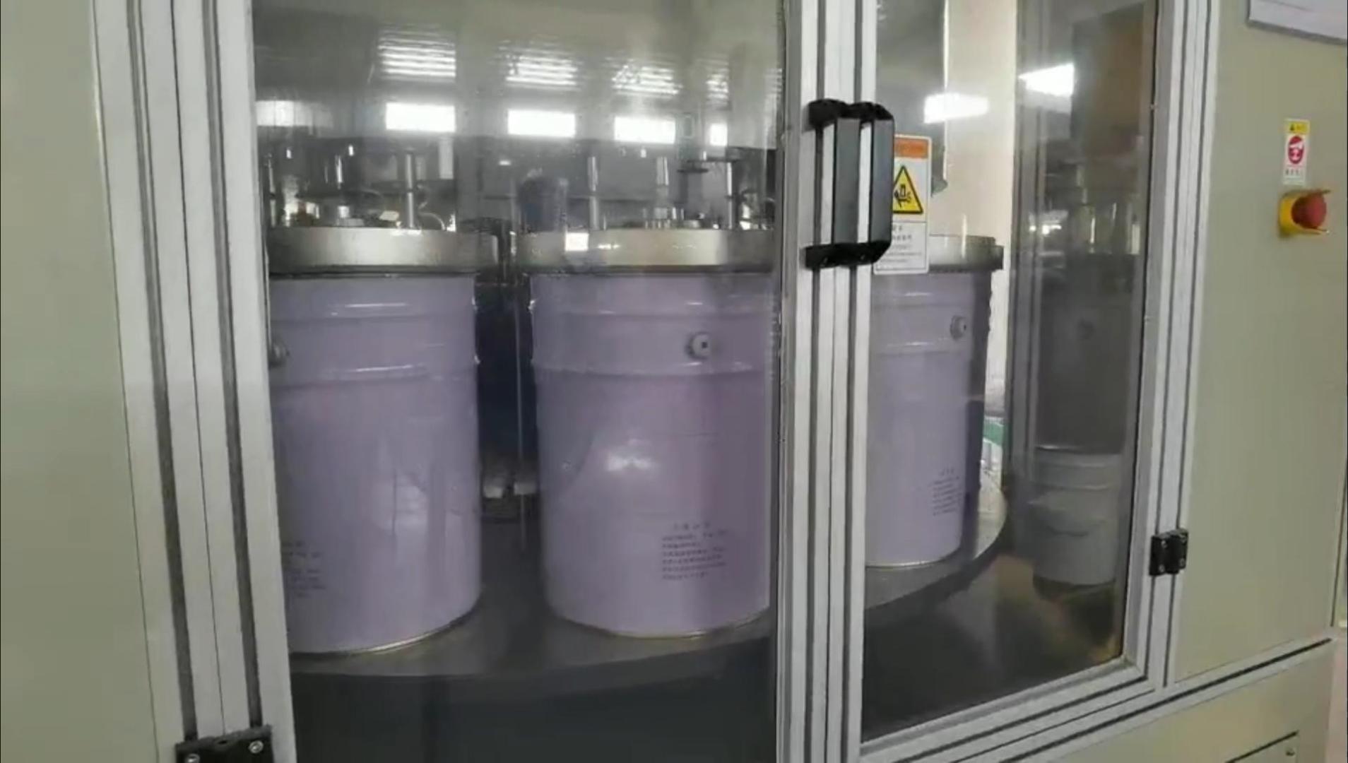 20L White-painted bucket production video