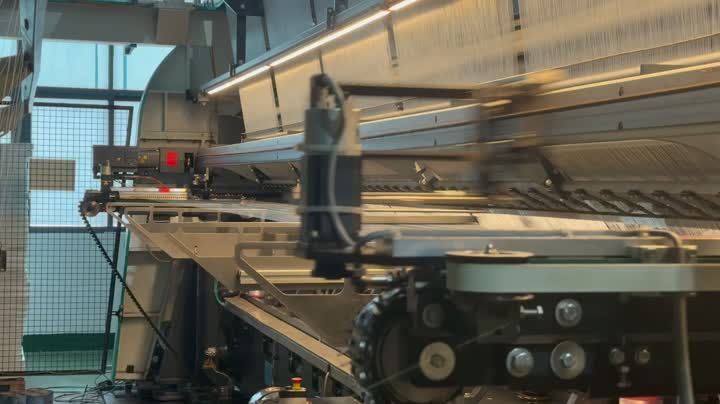 Tejido de malla de punto por urdimbre de poliéster duradero para lona de PVC