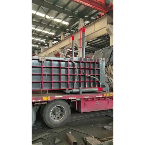 320T VERTICAL BALER