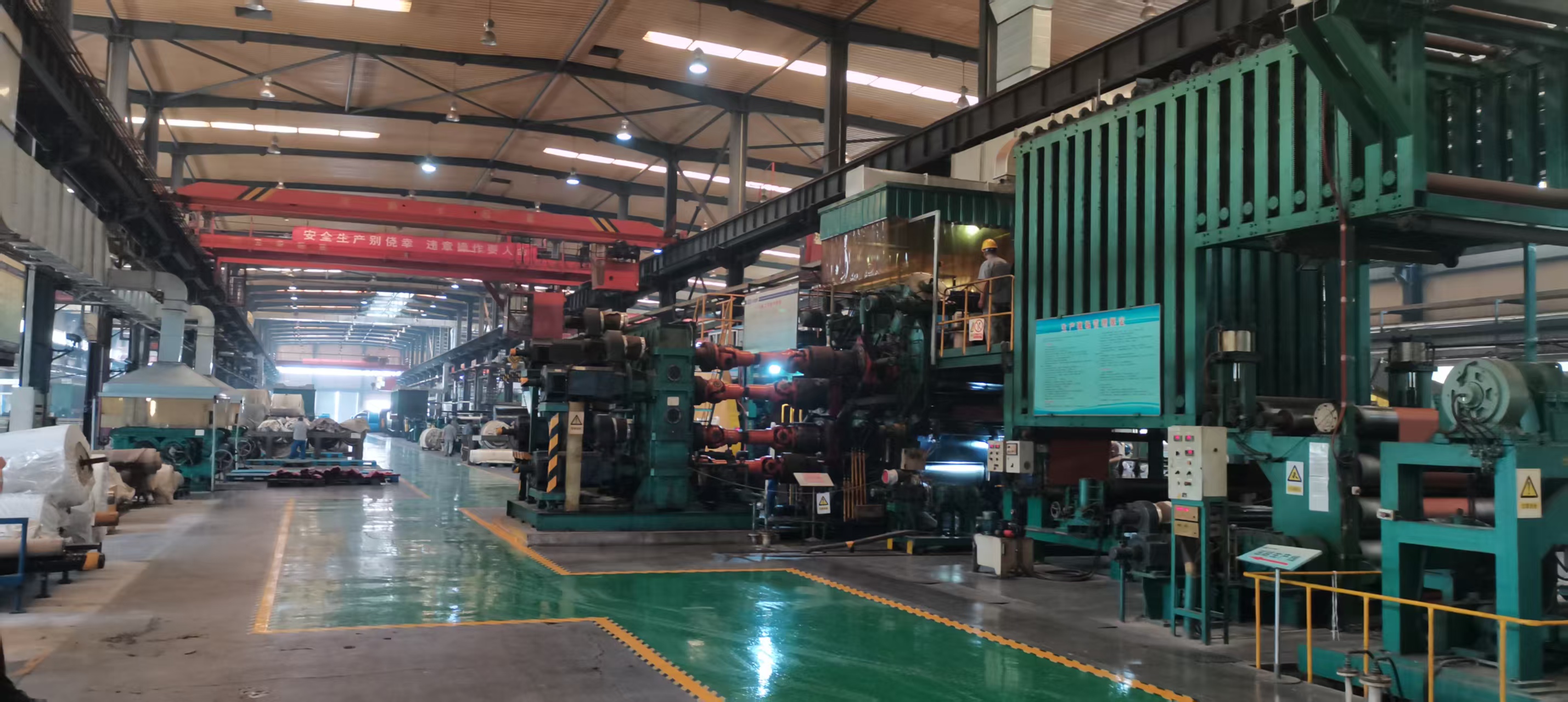 Layered belt conveyor workshop