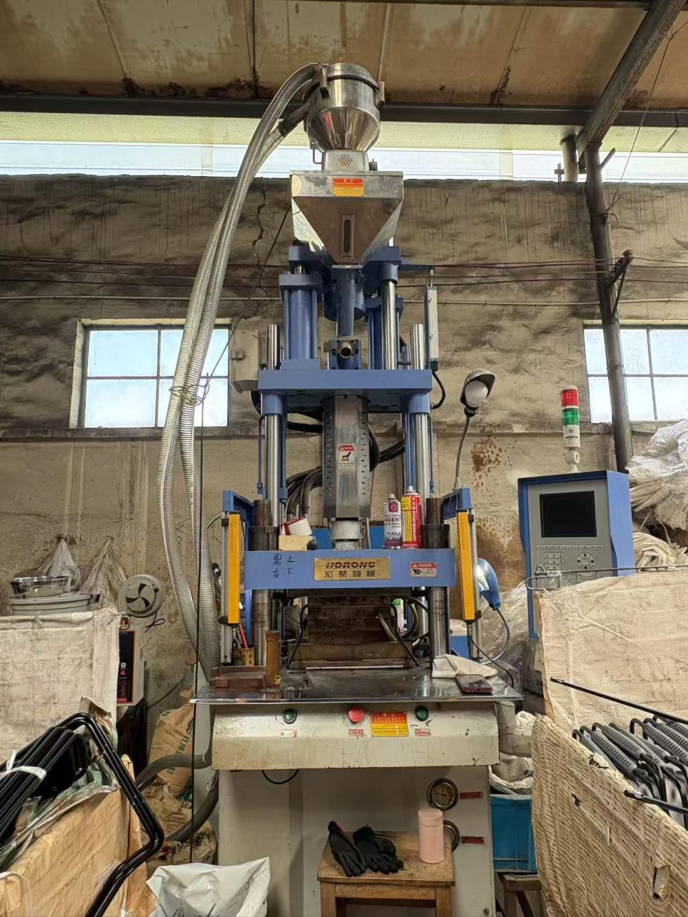 Injection molding machine