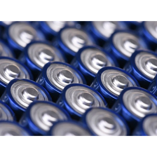 تقود صناعة البطاريات العالمية تحول الطاقة من خلال الإنجازات التكنولوجية والطلب المتزايد في عام 2026