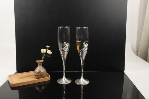 Como os diferentes tamanhos de taças de champanhe afetam o sabor da sua deliciosa bebida borbulhante favorita?