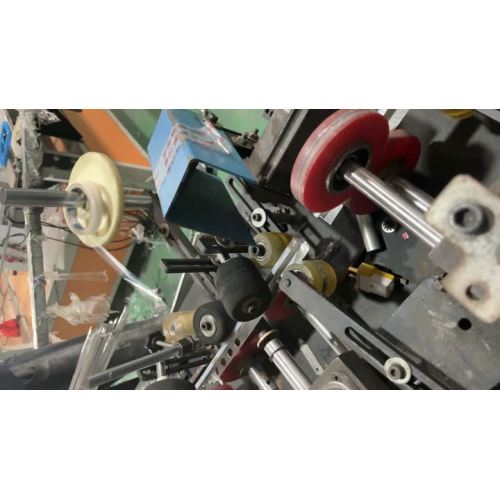 machine à film collant pour l'aluminium