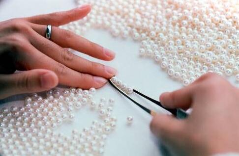 YiWu Golden Sun Gifts Co., Ltd.