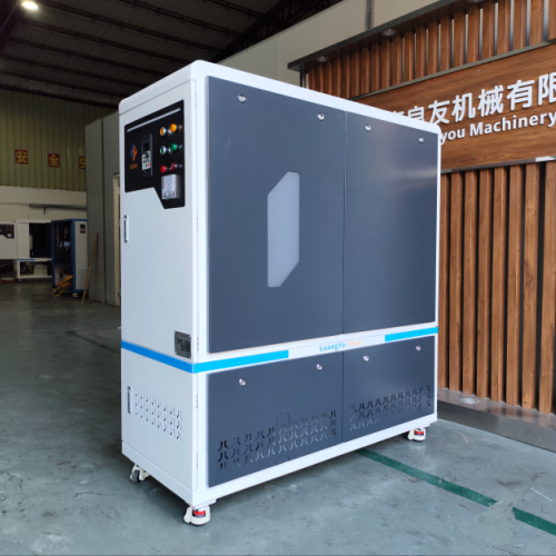 "La máquina desbarbadora de agua a alta presión GLY5 revoluciona el mecanizado de precisión para 5G y componentes metálicos"