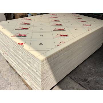 Folha ABS: aplicações em automóveis, eletrônicos, construção, máquinas e bens de consumo