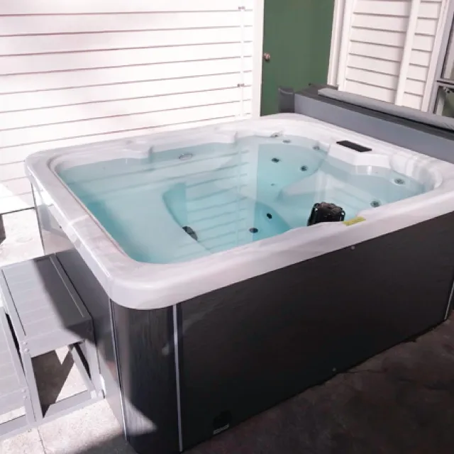 Présentoir Bain à Remous Victory Spa Marin Pour Salle De Bain Et Spa