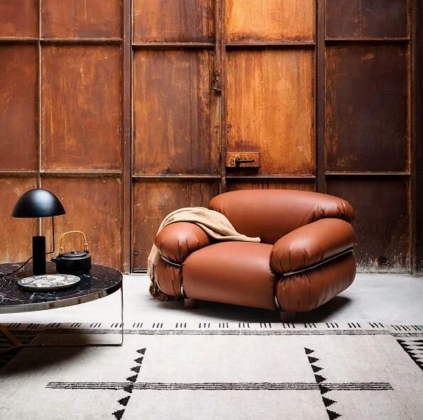 Tacchini_Sesann_Armchair_in_Living_Room