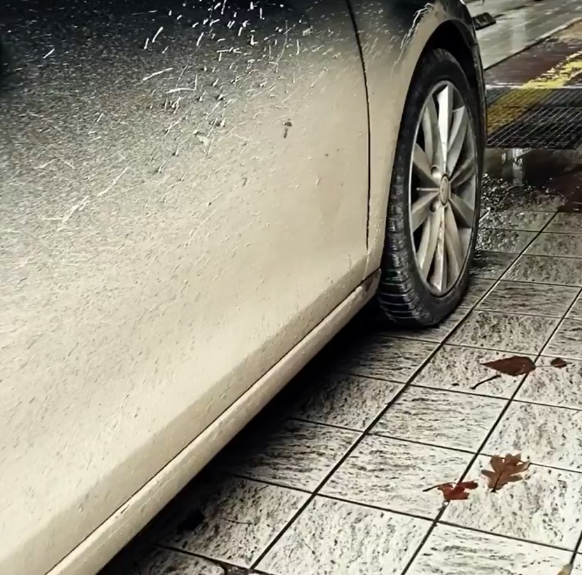 How touchless car wash clean car well