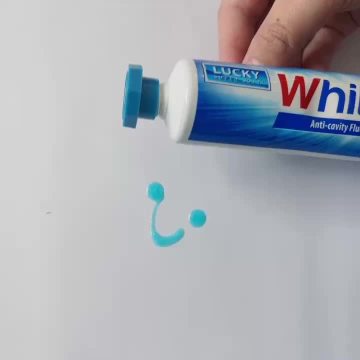 whiten toothpaste 
