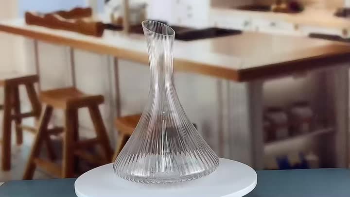 carcane de vin en verre de style cascade créatif