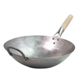 Chinese Traditional Hammered Carbon Steel Wok with Wooden Handle1