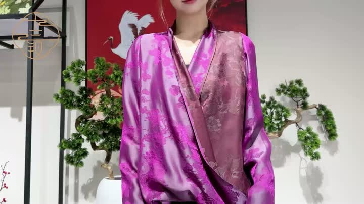 blusa de seda morada para mujeres