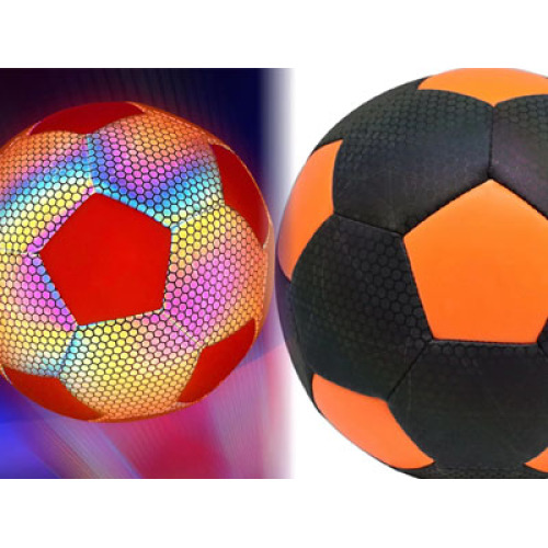 R & D 및 새로운 빛나는 축구 축구 공의 디자인